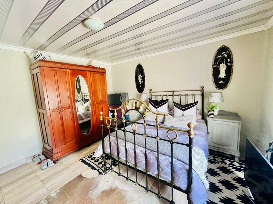 4 Bedroom Property for Sale in Bloemside 3 Free State